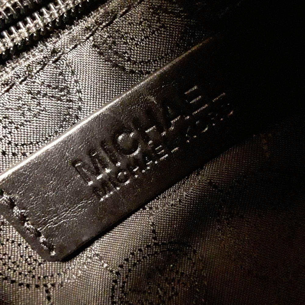 Michael Kors - Picture 3 of 4